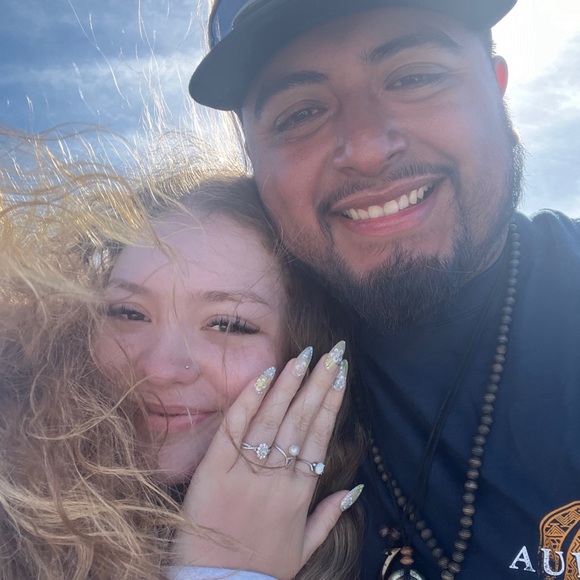 Meet your Posher, Haley - Picture 3 of 4